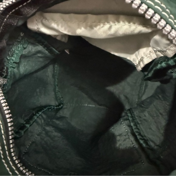 VINTAGE KIPLING MINI NYLON BACKPACK rare forest green with monkey attached - Picture 8 of 8